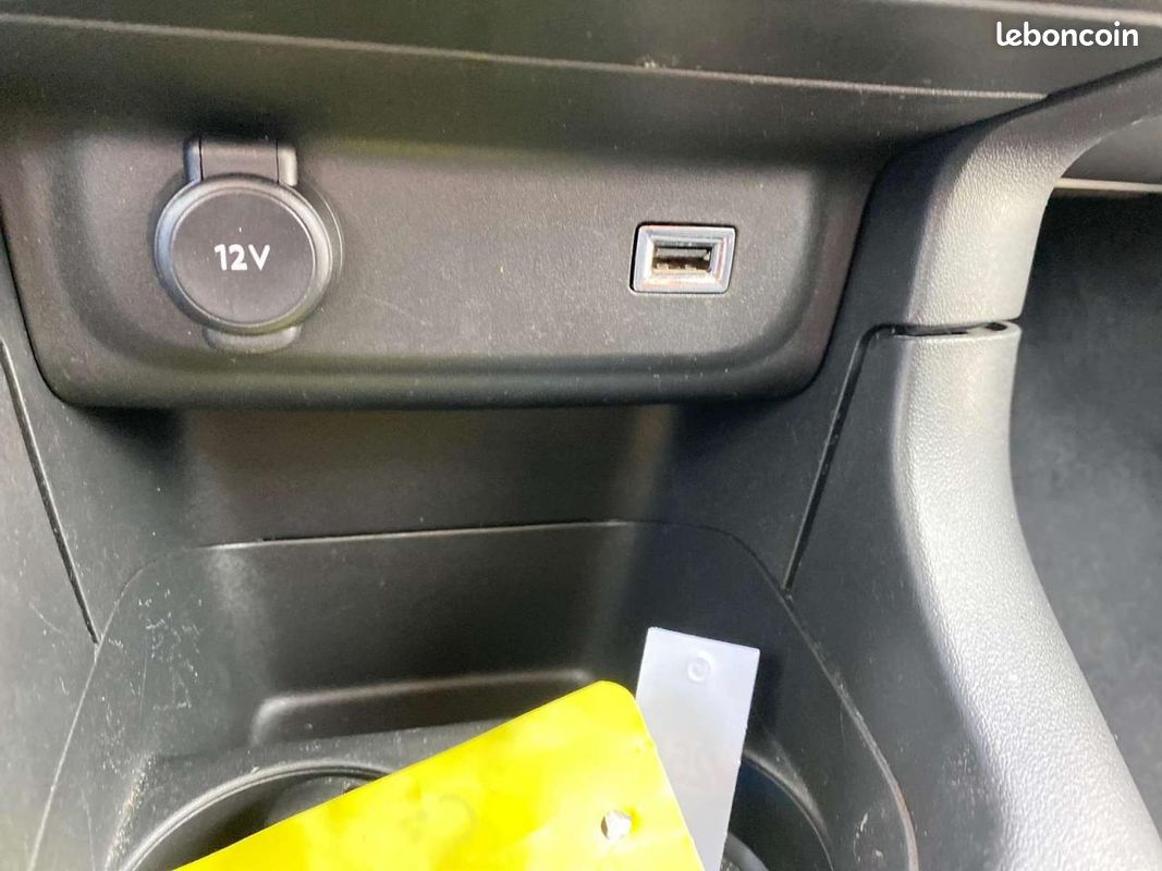 CITROEN C3 1.2i - 110 S&S SHINE - CAMERA - NAVIGATION (image 19)
