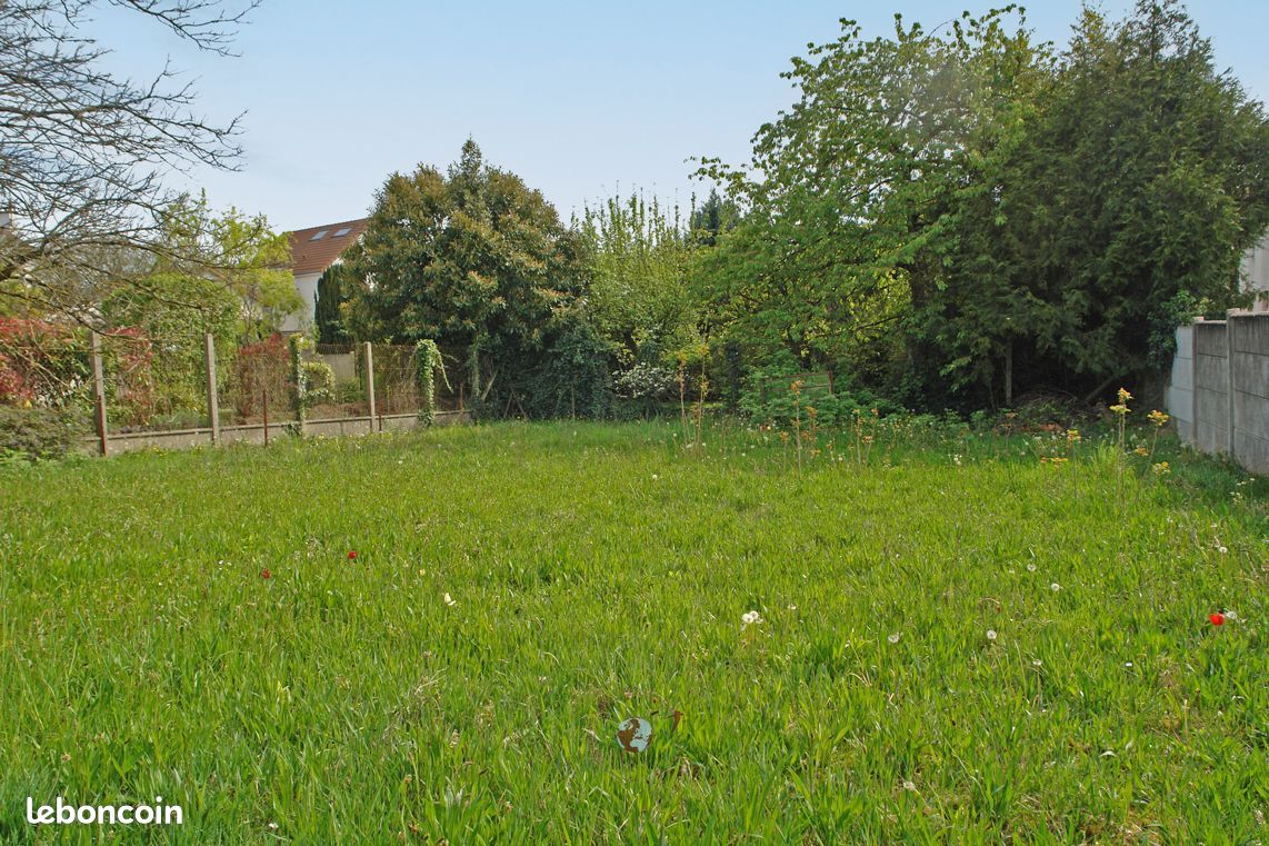Terrain 409 m² VERRIERES LE BUISSON · à Verrières-le-Buisson · 385 000 €