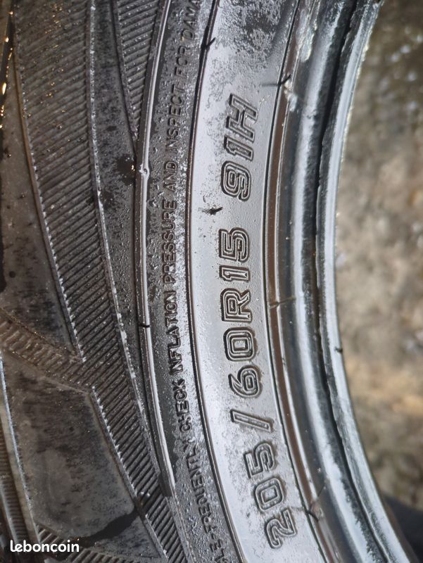 2 pneus 205 60 15 FALKEN (image 2)