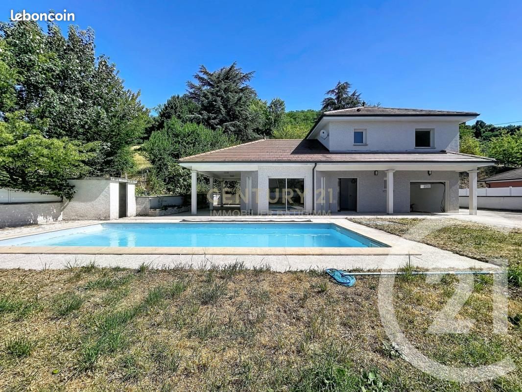 Maison 4 pièces 126 m² · à Saint-Clair-de-la-Tour · 126 m² · 349 000 €