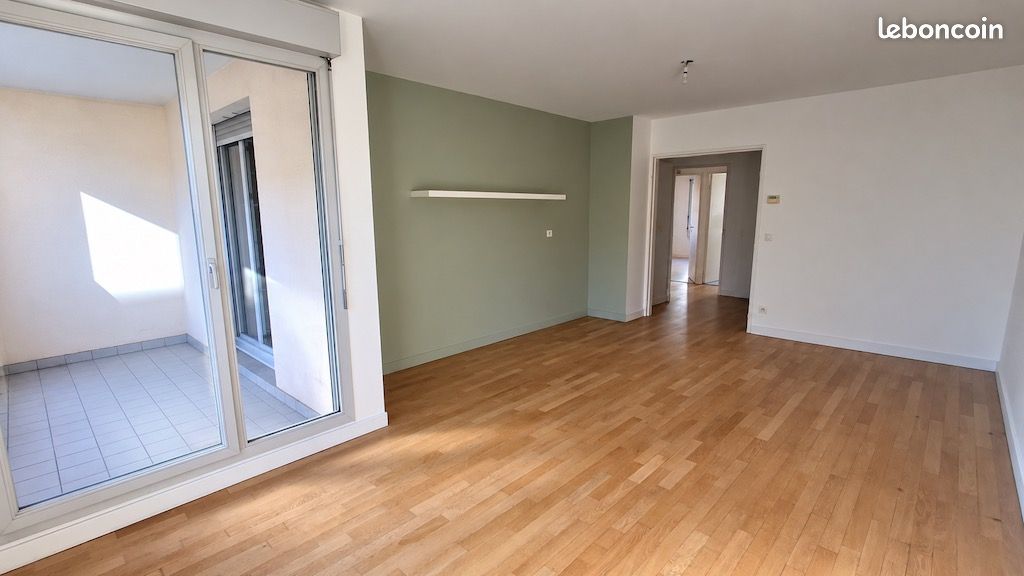 Appartement 3 pièces 70 m² · à Lyon · 70 m² · 1 061 €/mois