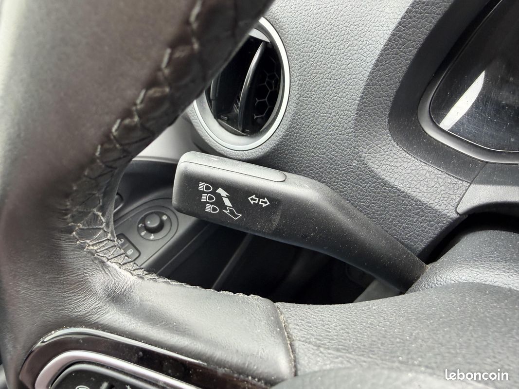 SKODA Citigo 1.0 60 ch BVM Ambition (image 23)