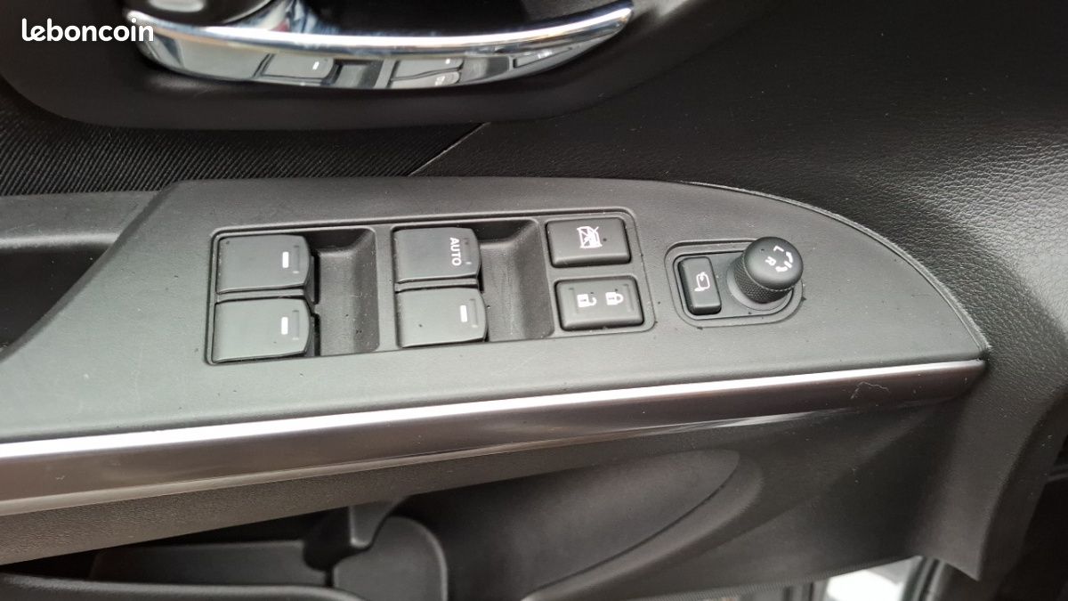 Suzuki s-cross II 1.4 BOOSTERJET HYBRID PRIVILEGE (image 15)