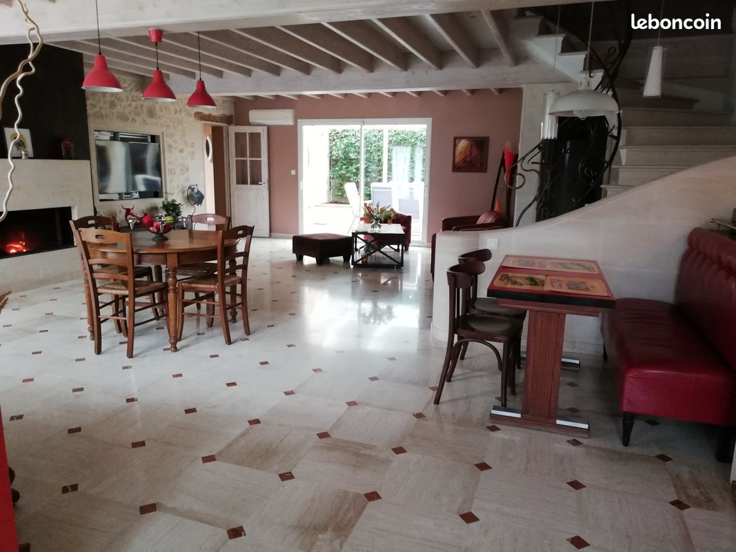 Maison 6 pièces 165 m² · à Saint-Loubès · 165 m² · 450 000 €