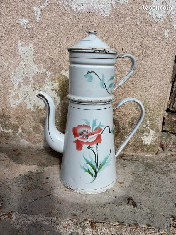Cafetière émaillée Coleman édition Limitée + 4 Tasses – Blanc, 9 Tasses – Set Camping Vintage – Occasion