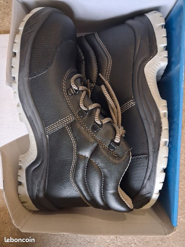 Chaussures sécurité (image 1)
