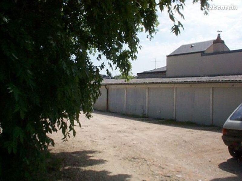 Garage/box Orleans · à Orléans · 60 €/mois