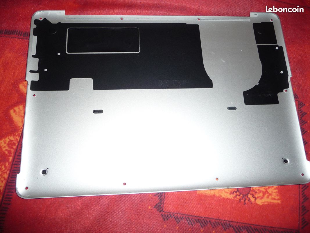 Coque inférieure MacBook Pro 13" Retina (fin 2013 début 2015) (image 2)