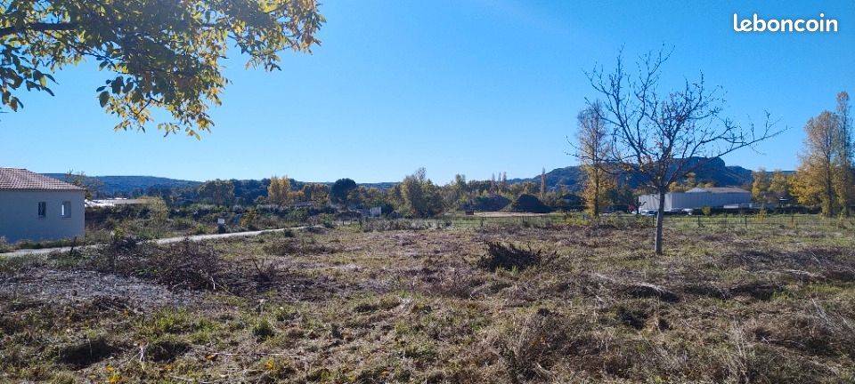 Terrain 900 m² Vallon Pont D Arc · à Vallon-Pont-d'Arc · 66 000 €