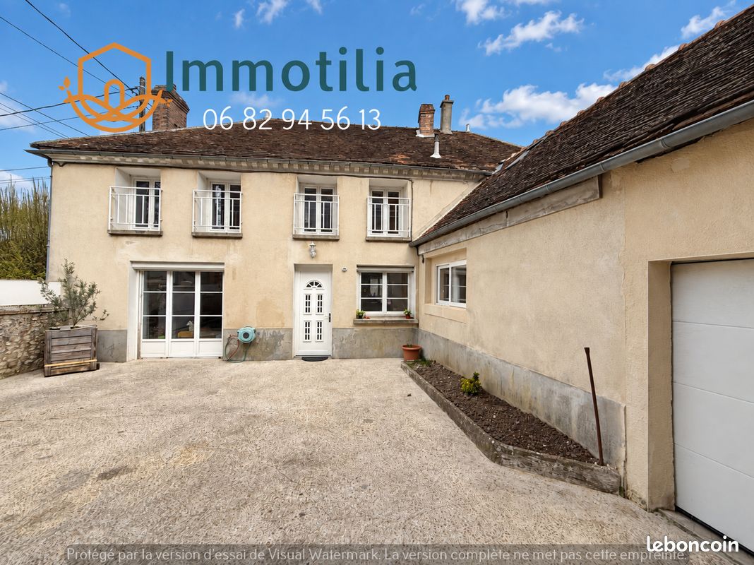 Maison 8 pièces 196 m² · à Longueville · 196 m² · 265 000 €