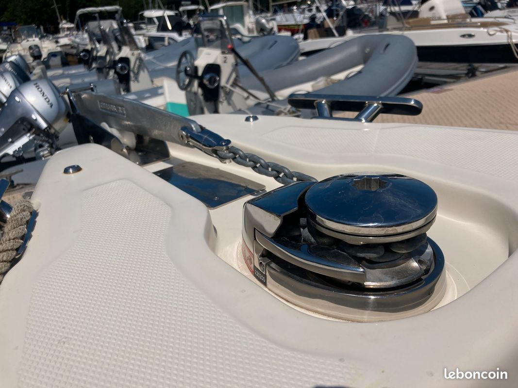 BWA 24 GTO EN PARFAIT ETAT + MERCURY 225cv V6 - 13 PERS. - TRANSPORTABLE (image 4)