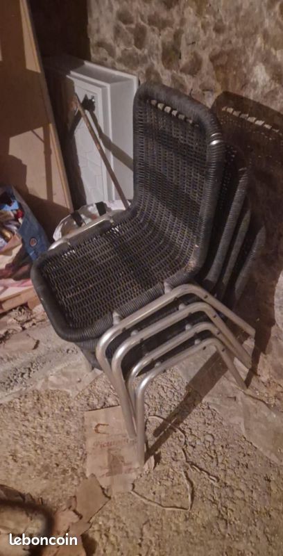 Chaise exterieur (image 1)