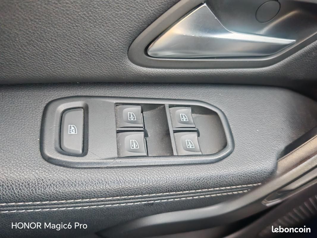 Dacia Duster 1.5 BLUE DCI 115CH PRESTIGE 4X2 (image 18)