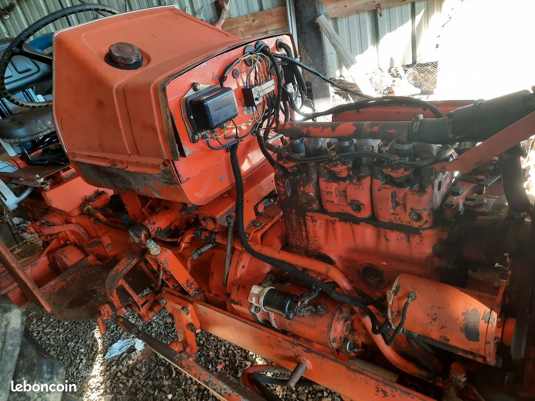 Renault R89 Tracteur renault 89 - Matériel agricole