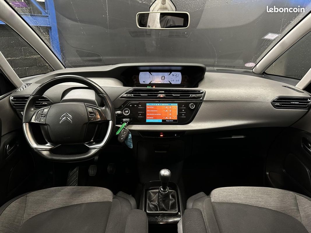 Citroen c4 picasso ii 1.2 thp 110 ch / camera de recul (image 10)
