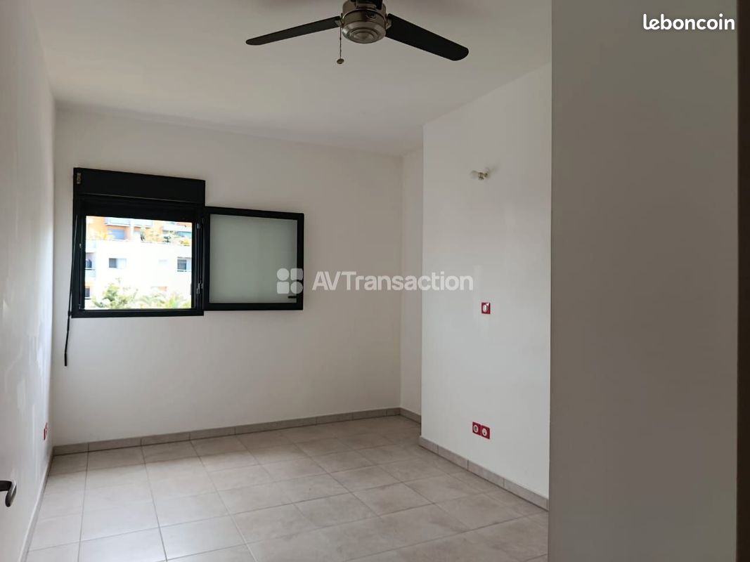 à vendre – appartement t2 – sainte-marie (image 1)