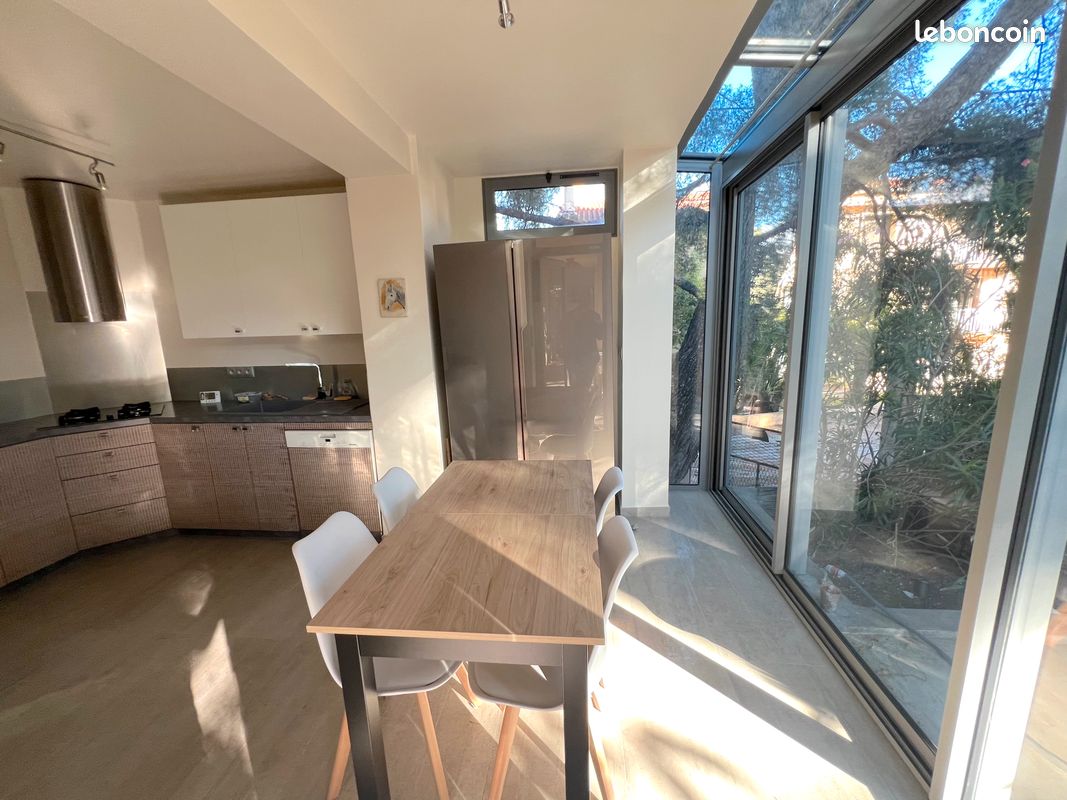 Appartement 3 pièces 50 m² · à Sanary-sur-Mer · 50 m² · 1 300 €/mois
