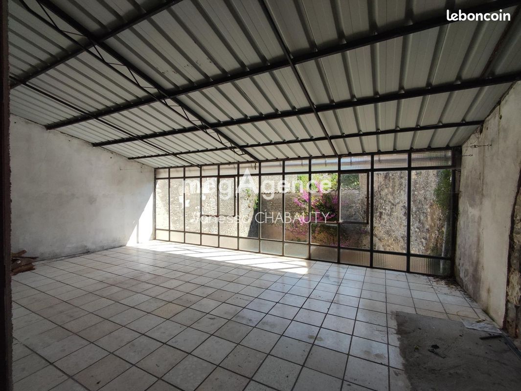 Maison 6 pièces 150 m² - Mirebeau 86110 (image principale 8)