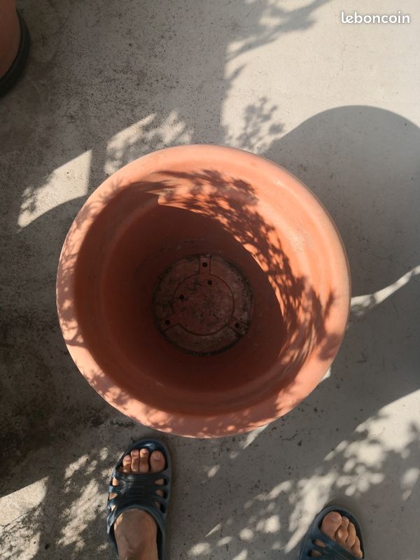 Pots de fleurs diam 39cm H31 (image 2)