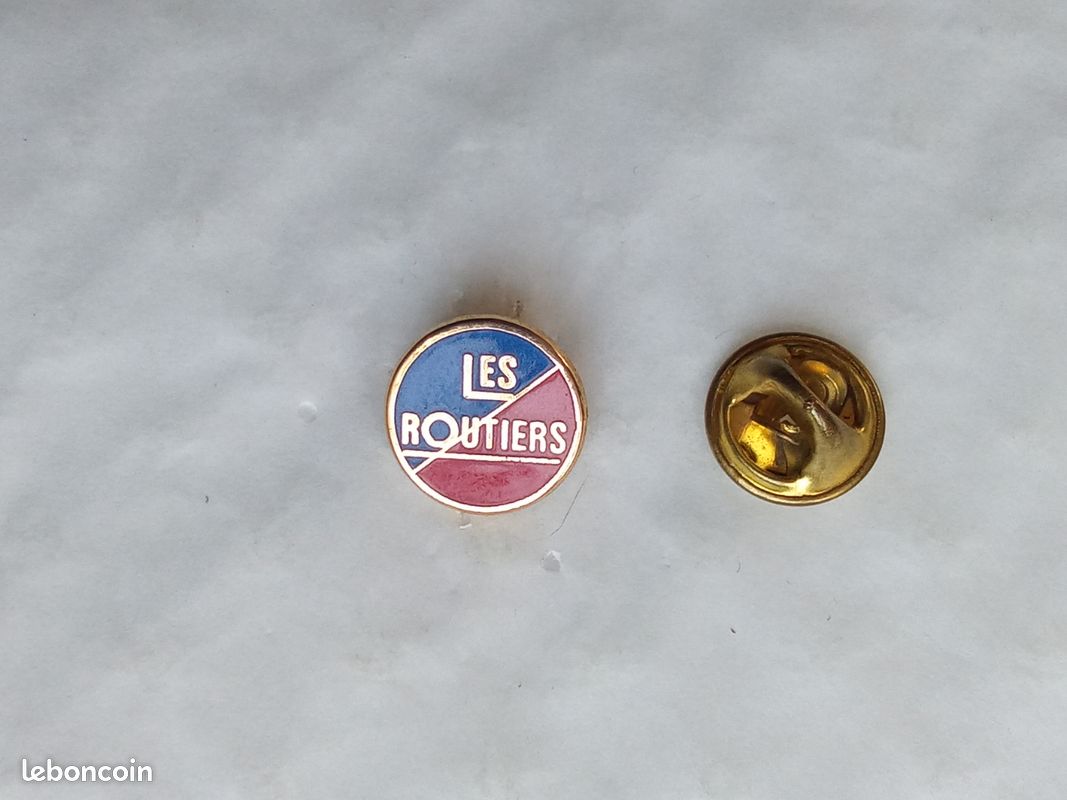 RARE PINS PIN'S .. Camion Break Ambulance Samu Smur Citroen Cx Albert