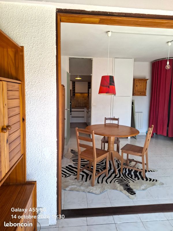 Appartement de 50m2 avec jardin privatif, box attenant, parking (image 2)