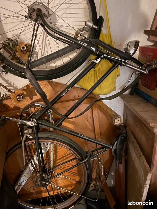 Insigne De Tête De Vélo Ancien OPS - Cycles - Fabriqué En France - Vintage
