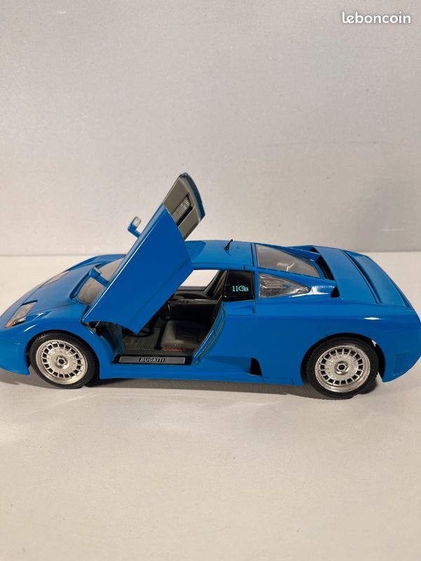 Bugatti EB 110 1991 bleu - Collection