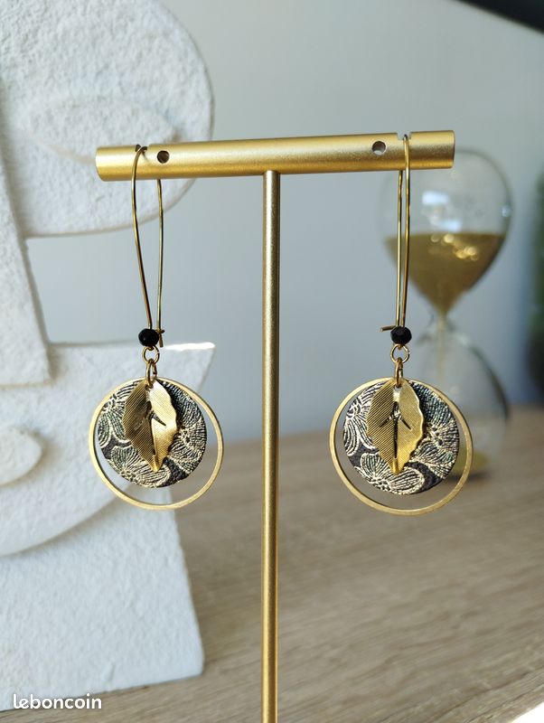 Boucles d'oreilles pendantes fantaisies (image 2)