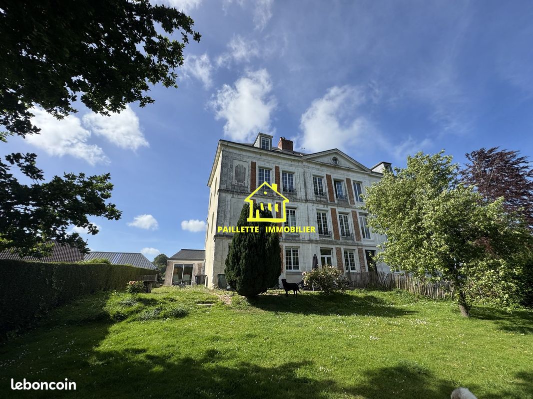Maison 9 pièces 297 m² · à Saint-Romain-de-Colbosc · 297 m² · 322 000 €