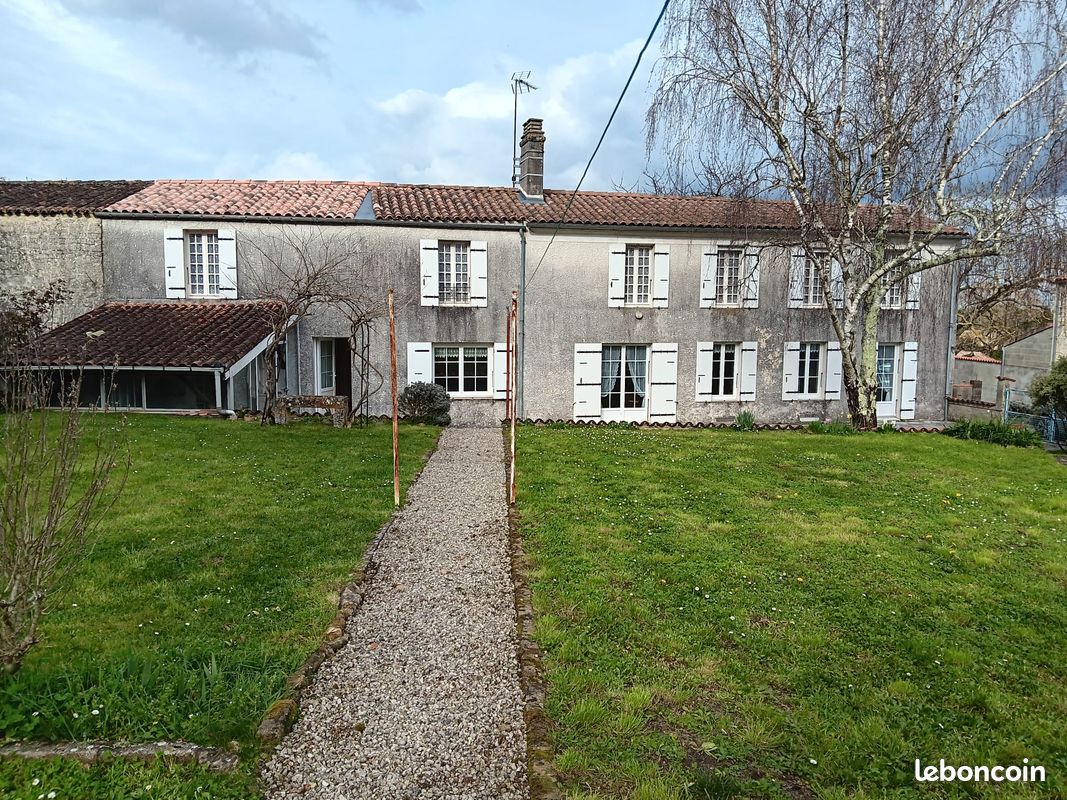 Maison 6 pièces 140 m² · à Geay · 140 m² · 190 000 €