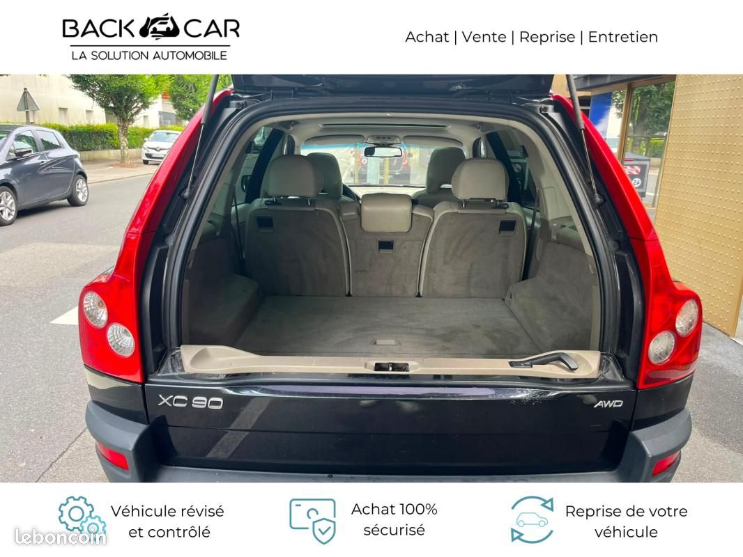 Volvo XC90 D5 AWD 185 Summum 5pl Geartronic A (image 30)