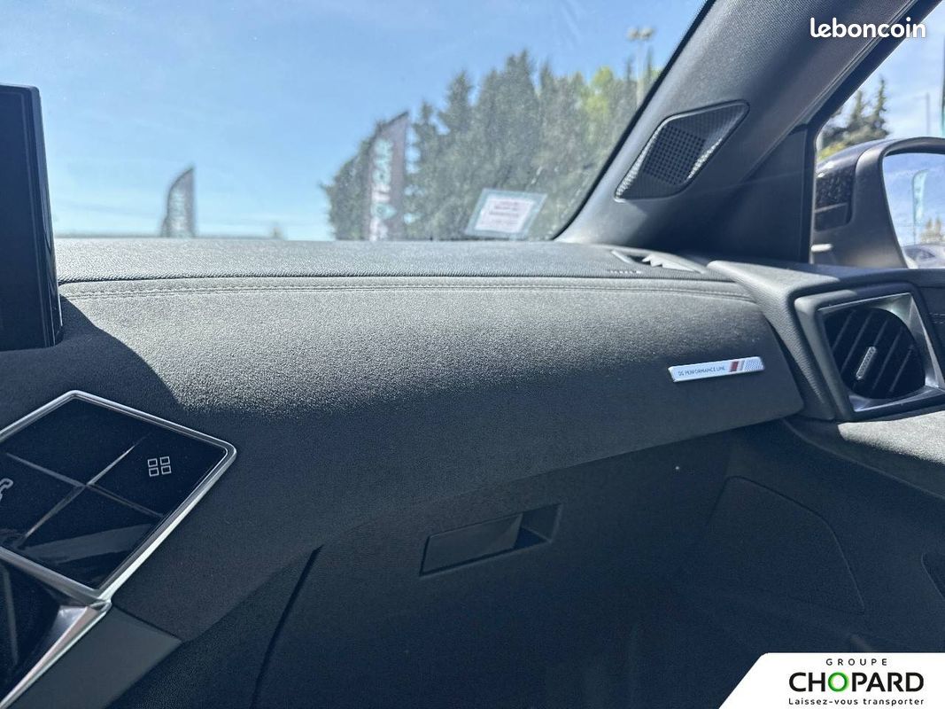 DS DS3 Crossback PureTech 130 EAT8 Performance Line (image 18)