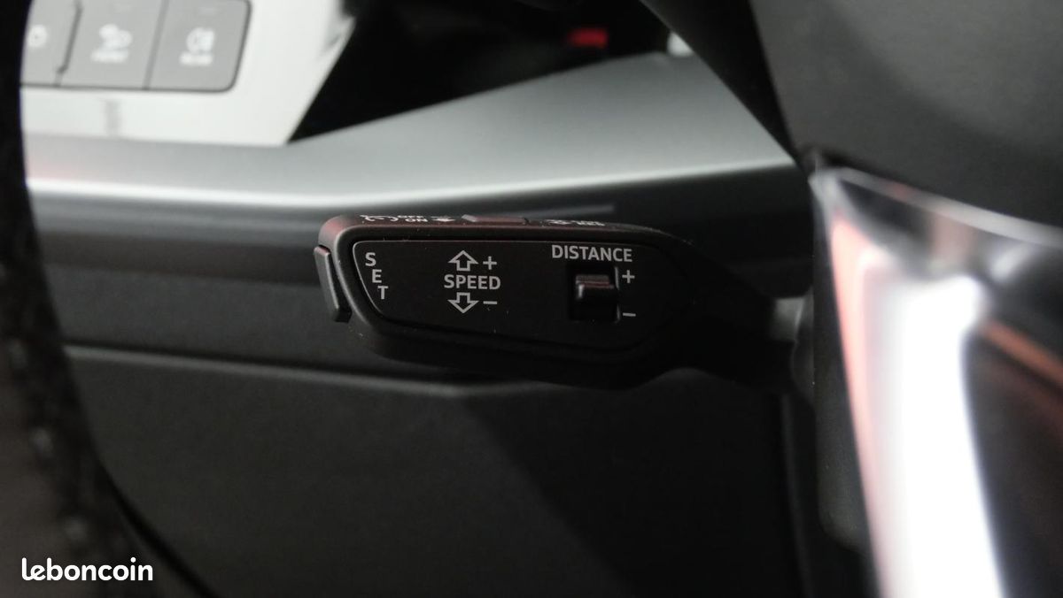 Audi A3 ALLSTREET TFSI e Hybride rechargeable 204 S tronic 6 Avus (image 10)