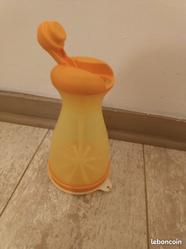 Poudreuse Tupperware (image 1)