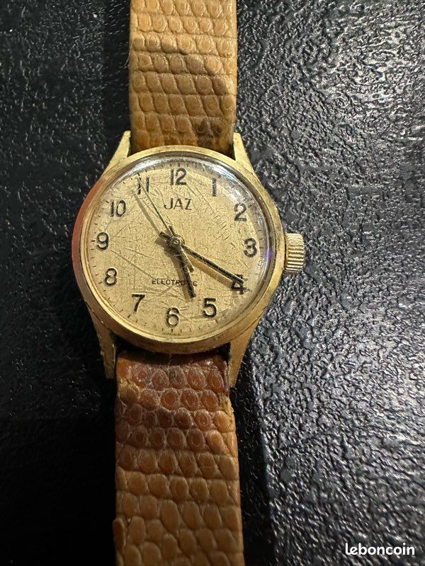 Montre Bracelet Vintage JAZ – Acier Inoxydable – Remontage Automatique – Cadran Blanc