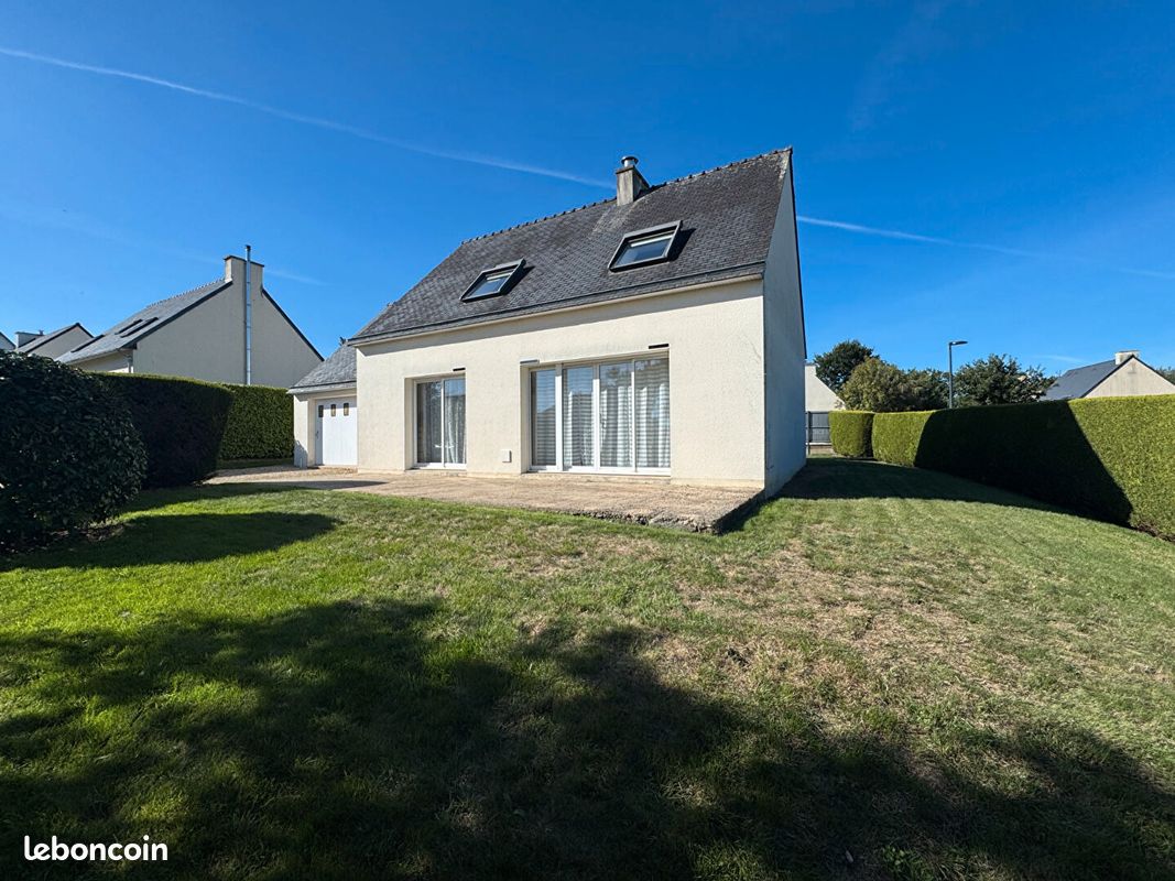 Maison 5 pièces 100 m² · à Landivisiau · 100 m² · 900 €/mois