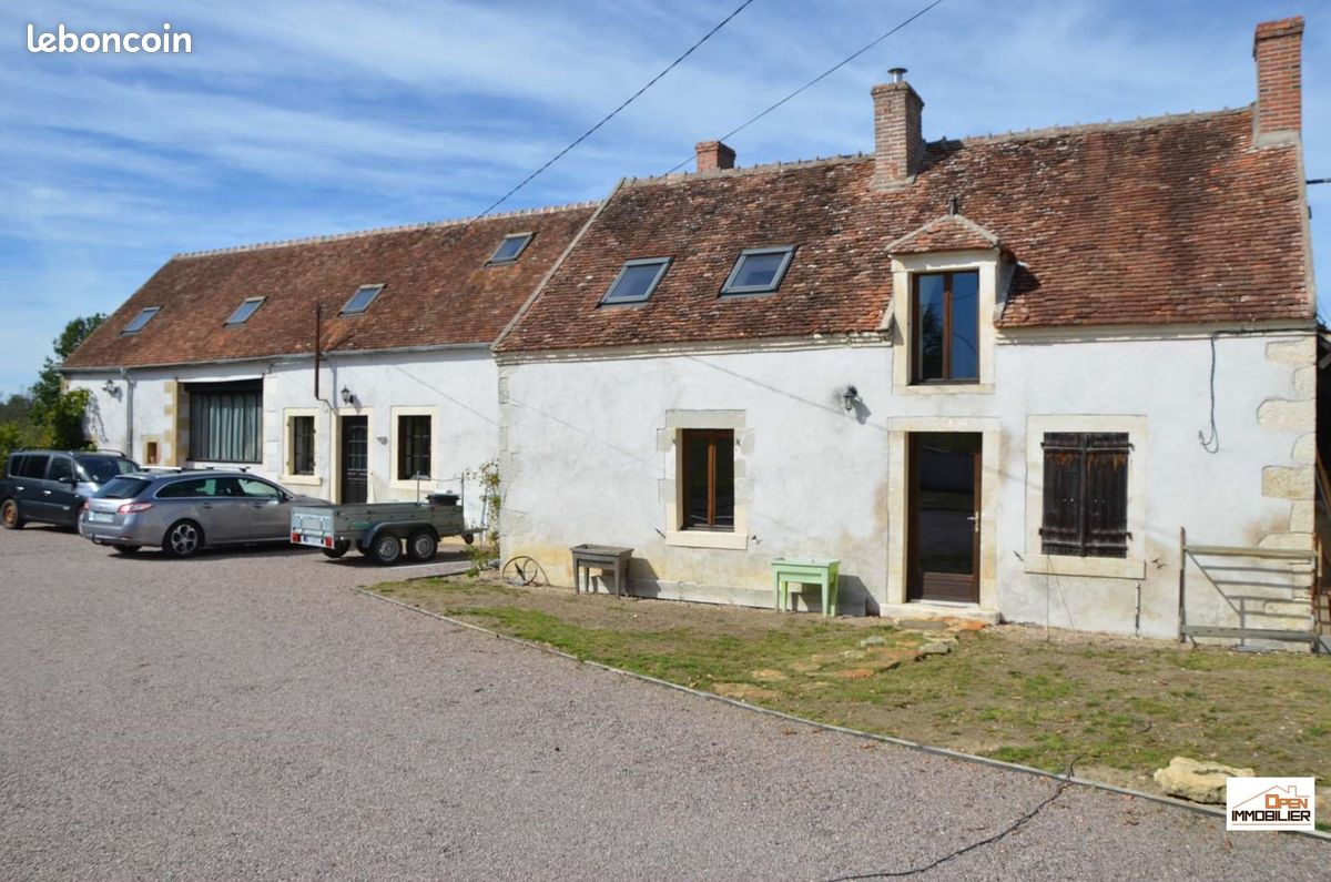 Maison 12 pièces 295 m² · à Maisonnais · 295 m² · 236 000 €