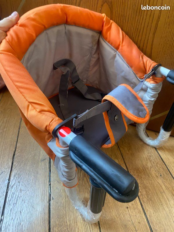 Siège de table bébé - quasi neuf (image 1)