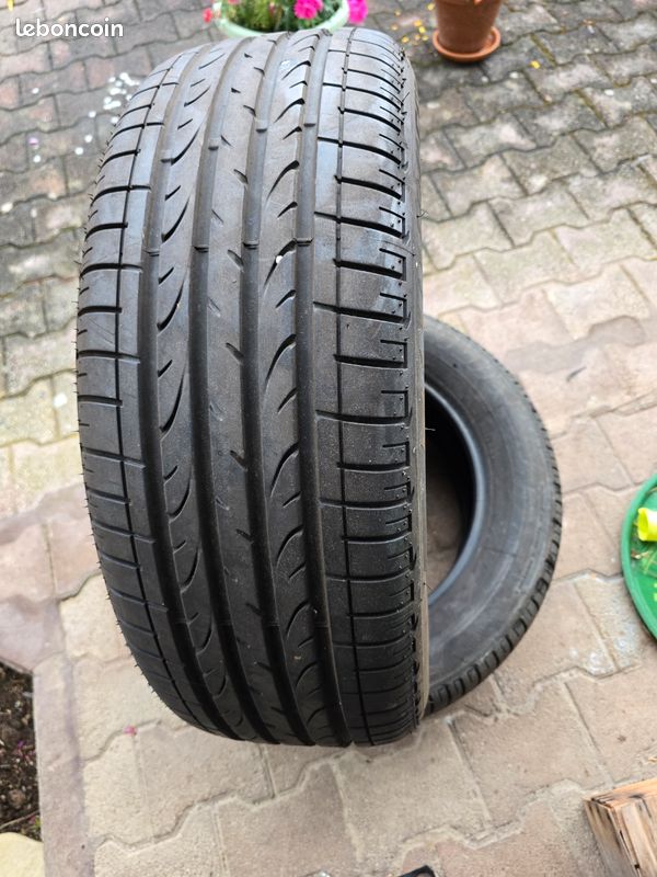 235 60 18 Bridgestone dueler hp sport (image 1)