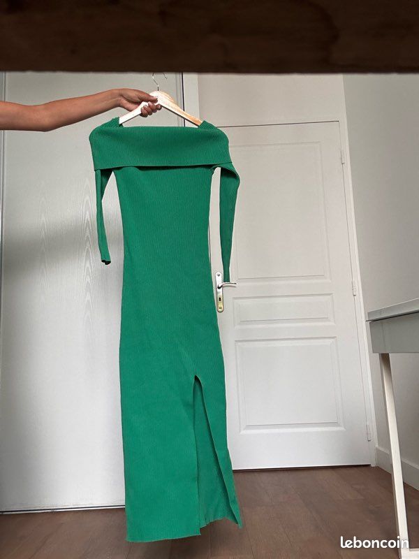 Robe longue en maille côtelée verte Mango – Col bateau – Fente – T.M (image 7)