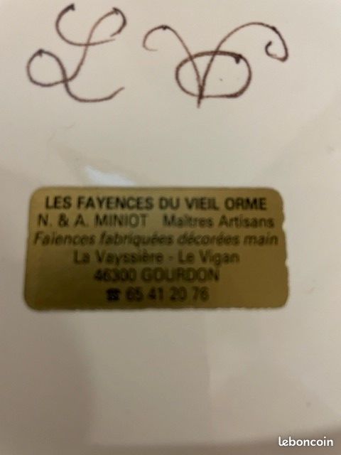 Plat en faïence à décor d'oiseaux (image 4)