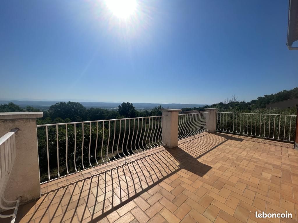 Maison 5 pièces 97 m² · à Pierrevert · 97 m² · 1 530 €/mois