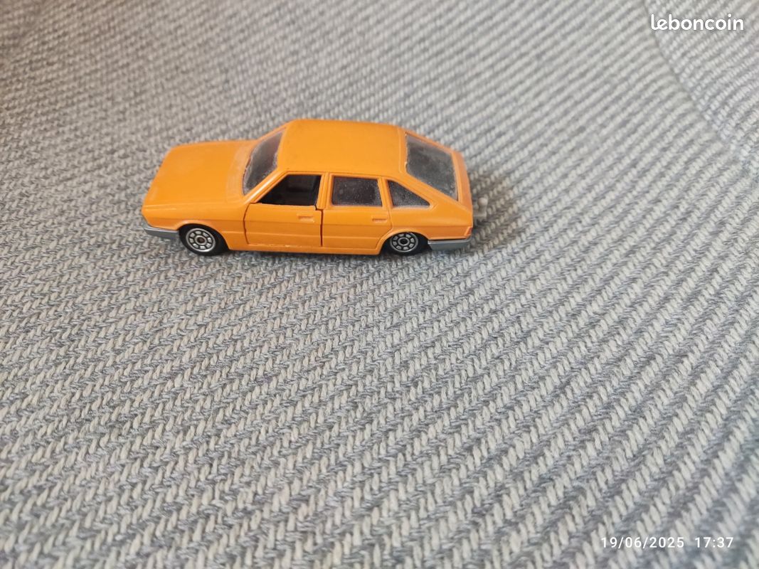 Vintage Jet Car de Norev Gold Simca 1308 GT France 1/43 860 Diecast
