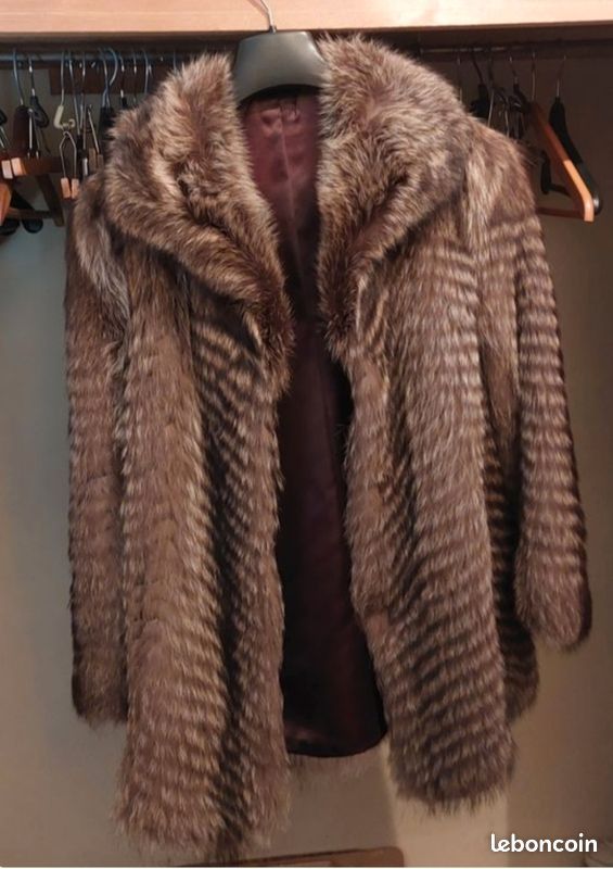 Manteau Femme En Vison Marron - Taille 42, Occasion Très Bon état - Coupe Classique