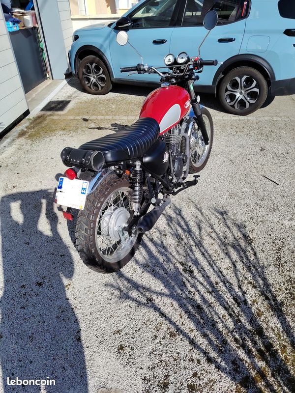Moto MASH 400 SCRAMBLER (image 1)