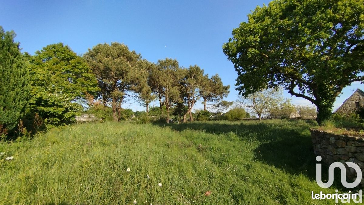 Terrain 915 m² · à Plouezoc'H · 915 m² · 114 000 €