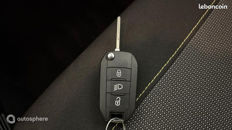 Citroen C3 1.2 PureTech 83ch S&S C-Series 123g (image 16)