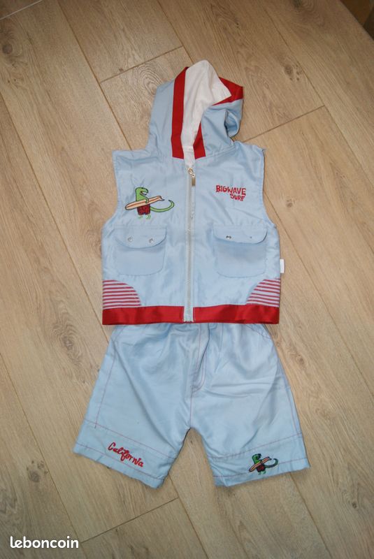 Ensemble veste sans manche a capuche+short-18mois (image 1)