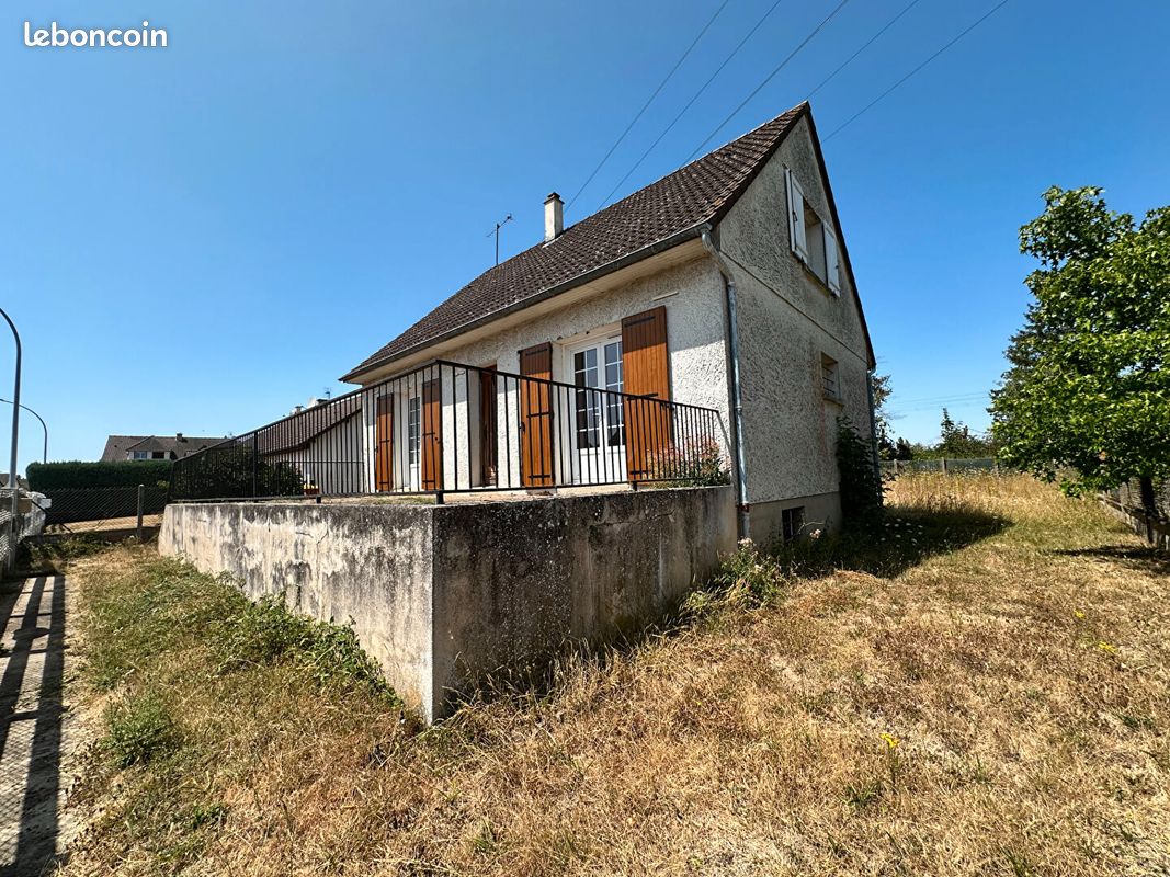 Maison 6 pièces 95 m² · à Courville-sur-Eure · 95 m² · 139 100 €