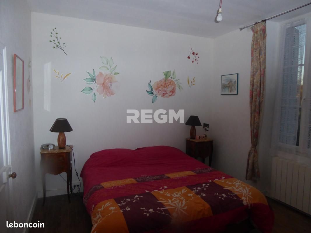 Maison 7 pièces 150 m² - Montmoreau 16190 -Saint-Cybard (image principale 11)